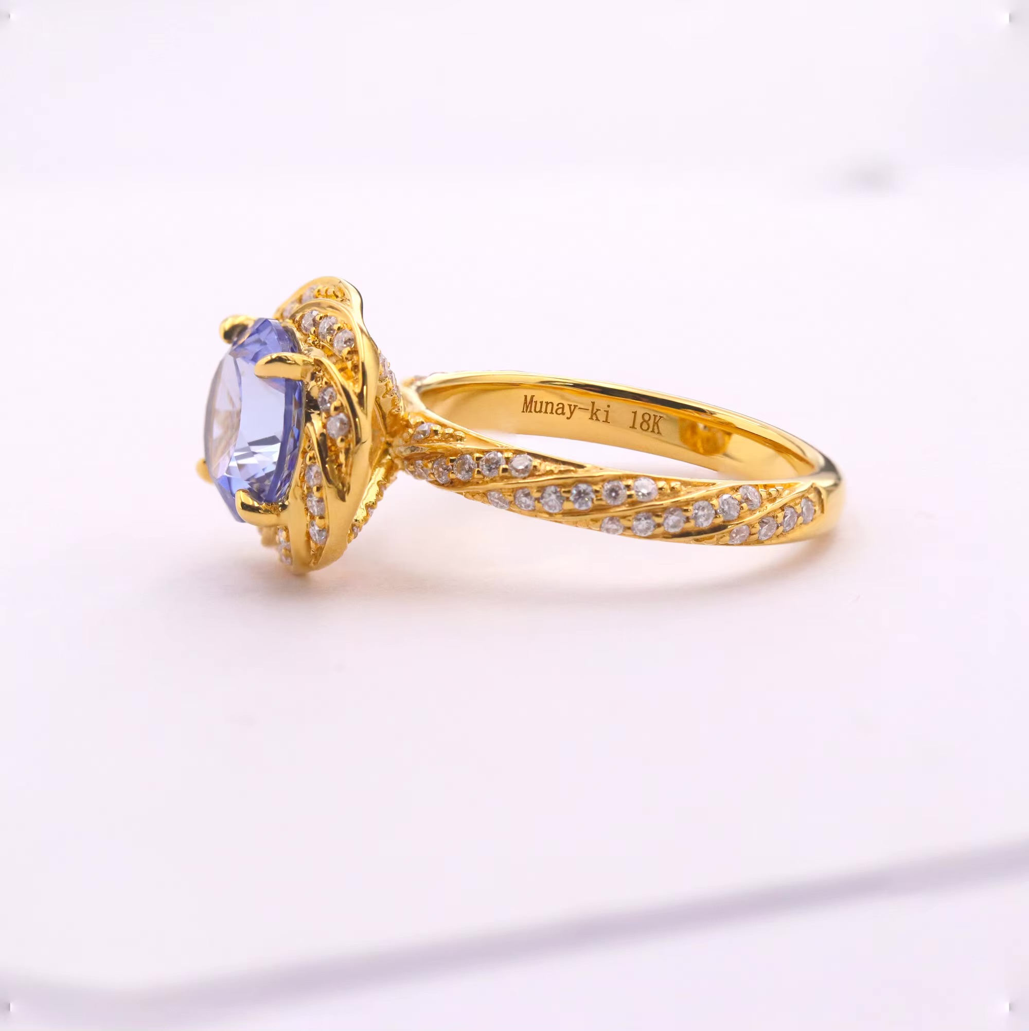 Redleaf Jewelry custom jewelry 9K 10K 14K 18k ring with moissanite lab grown sapphire main stone gold ring